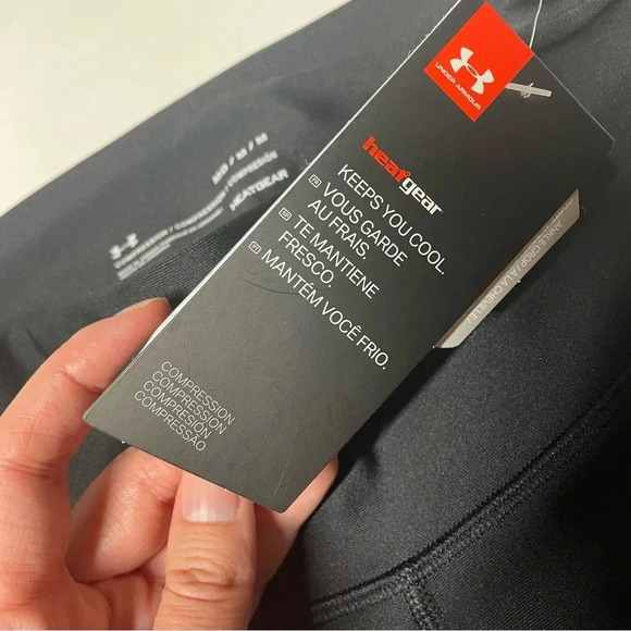 NEW Under Armour Womens Athletic Mesh Inset Leggings Purple Black Size Medium - Picture 5 of 12